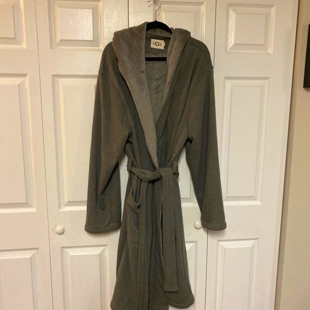 UGG men’s robe Sherpa with hoodie relaxed fit